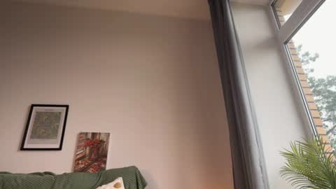 mia_skye1 online show from August 1, 6:19 am