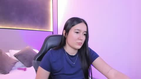 M I A online show from August 8, 12:27 pm