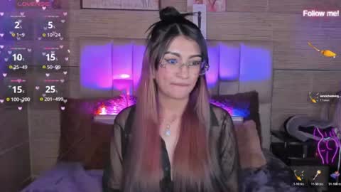 Mia online show from August 2, 7:15 am