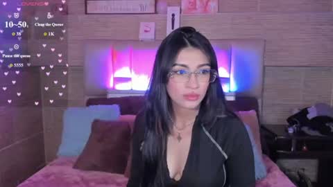 Mia online show from August 8, 1:16 am