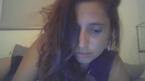 Mia online show from April 3, 1:14 am