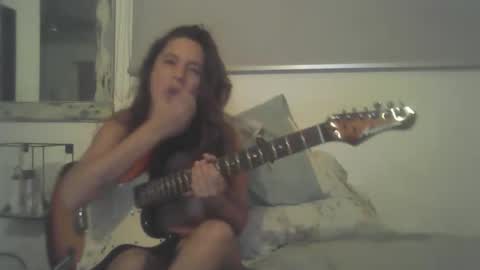 Mia online show from April 9, 11:53 pm
