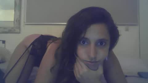 Mia online show from April 12, 3:29 am