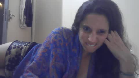 Mia online show from July 18, 12:33 am