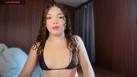 Mia online show from July 31, 3:24 am