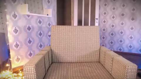 mia_wallase online show from August 10, 3:41 am