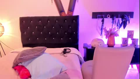 baby miaa online show from June 25, 10:46 pm