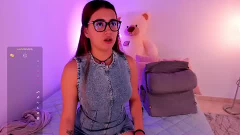 baby miaa online show from July 31, 9:09 pm