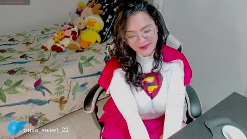 Maria Fernanda online show from May 18, 4:35 am