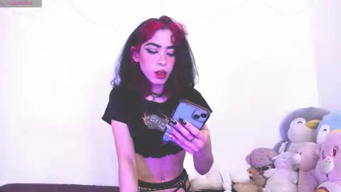 Mia  online show from February 22, 6:01 am