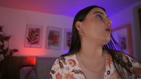 Mia Sinclair online show from August 1, 1:44 am