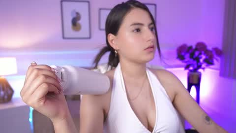 Mia Sinclair online show from August 9, 12:44 am