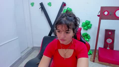 Mia and Max online show from March 26, 12:09 pm
