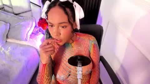 miablackrose online show from August 6, 9:47 pm