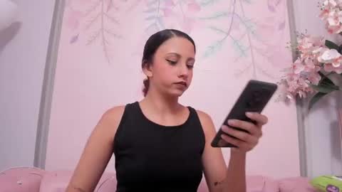 Mia online show from August 9, 1:28 am