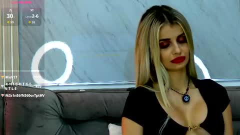 Mia online show from July 31, 12:17 am