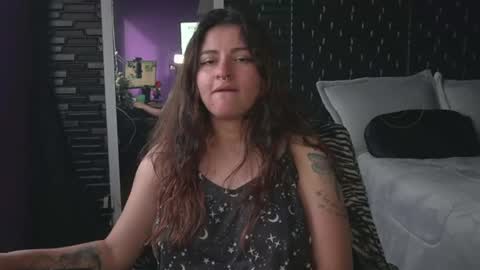 Mia online show from July 11, 9:54 pm