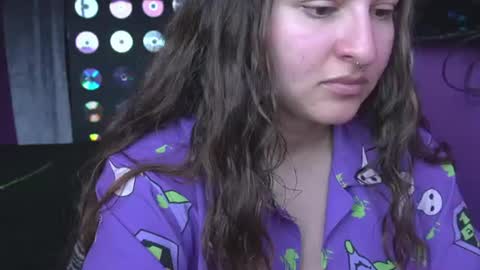 Mia online show from August 1, 8:48 pm