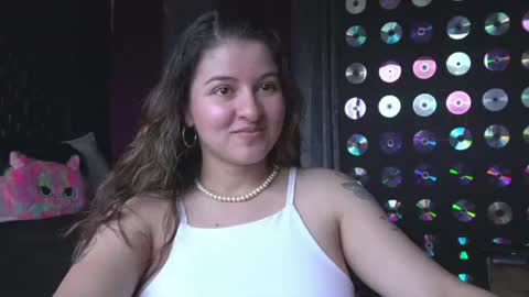 Mia online show from August 8, 7:14 pm