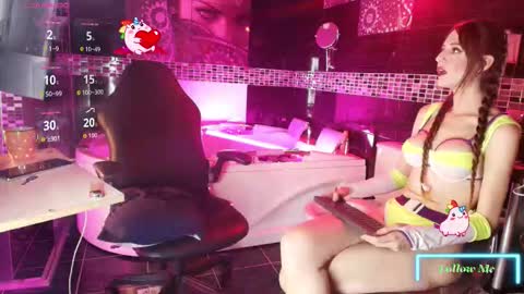 miaferruchi online show from March 23, 12:26 am