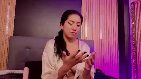 Mia Carter  Schedule 800 - 1430 gtm-5 online show from August 8, 2:55 am