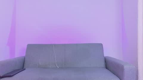 miah new independent model acount online show from August 7, 1:16 am