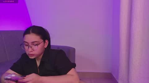 miah new independent model acount online show from August 9, 6:25 am
