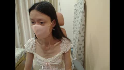 miahchan68 online show from July 29, 3:46 am
