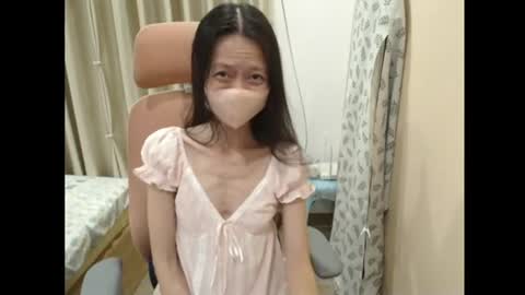 miahchan68 online show from August 1, 5:30 pm