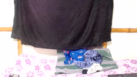 Mia  Sam online show from August 7, 7:47 pm