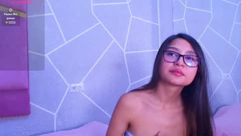 MiahRousse online show from August 8, 11:43 am