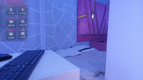 MiahRousse online show from August 10, 11:55 am