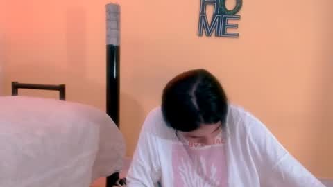 mia online show from August 10, 10:44 pm
