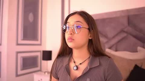 Mia  online show from August 11, 9:44 am