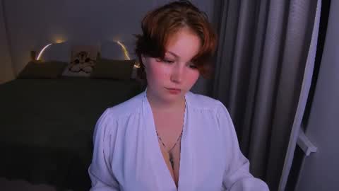 mialacrice online show from July 26, 6:35 pm