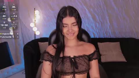 Call me Mia  online show from August 5, 9:57 pm