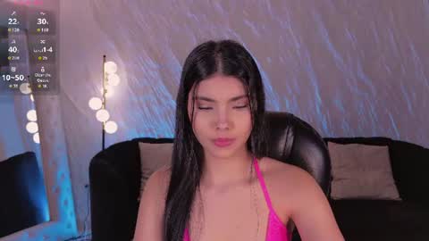 Call me Mia  online show from August 8, 8:31 pm