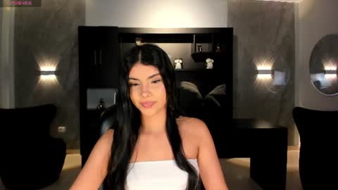 Call me Mia  online show from August 13, 10:35 pm