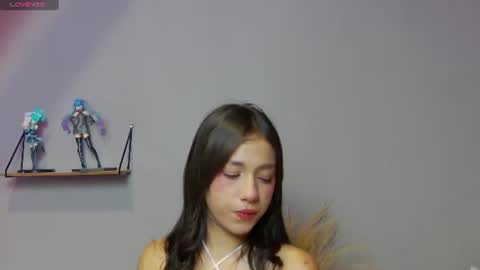 MiaLxr online show from July 29, 8:16 pm