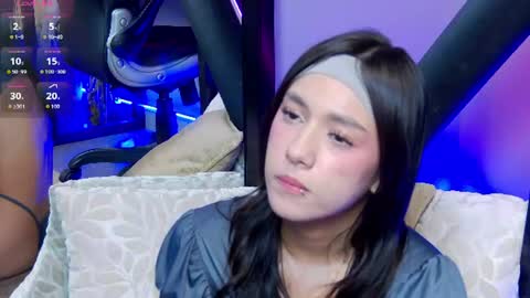 MiaLxr online show from July 31, 11:43 pm