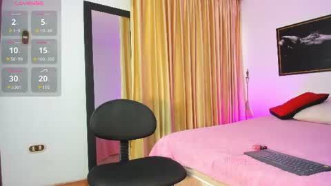 Mia  online show from August 12, 5:48 pm