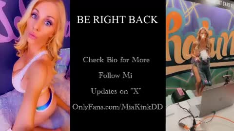 Mia online show from July 31, 6:13 pm