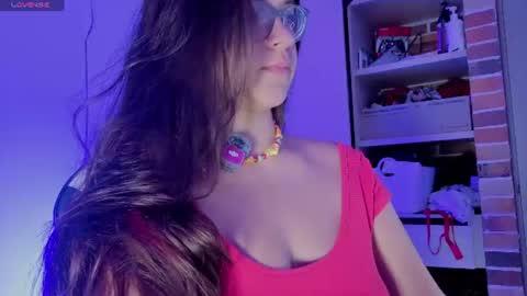 miamillerr_28 online show from August 7, 8:03 am