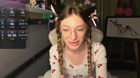 MiaMoon online show from July 22, 3:47 pm