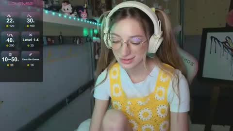 MiaMoon online show from July 25, 9:24 am