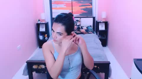 miamoreamara69 online show from July 26, 1:54 am