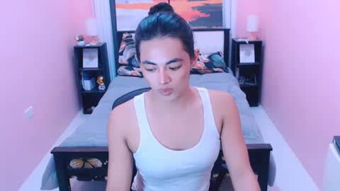 miamoreamara69 online show from August 1, 10:49 pm
