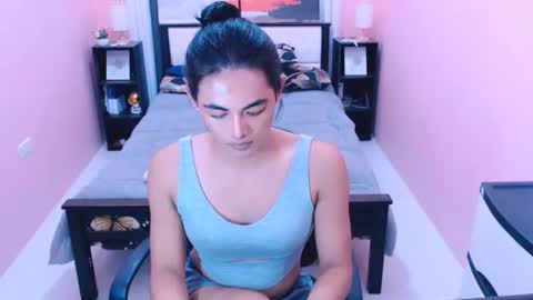 miamoreamara69 online show from August 6, 11:26 pm