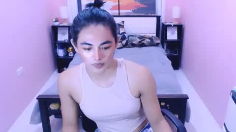 miamoreamara69 online show from August 11, 10:56 pm
