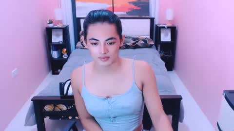 miamoreamara69 online show from August 12, 9:28 pm